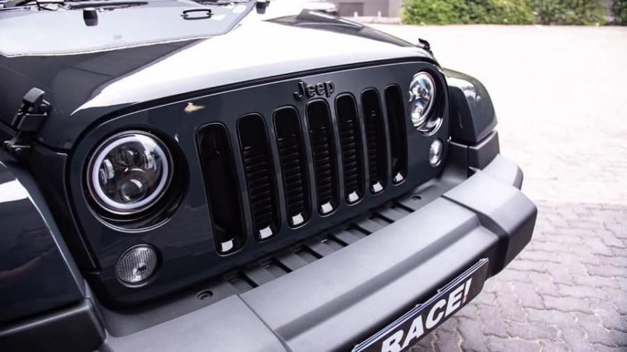 Детали экстерьера Jeep Wrangler Unlimited Sahara by RACE! 2019 года  (фото 6 из 11)